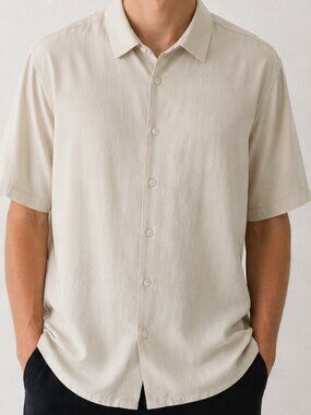 Common Market Men’s Beige Short Sleeve Button Up Shirt Size Large Minimalist NEW